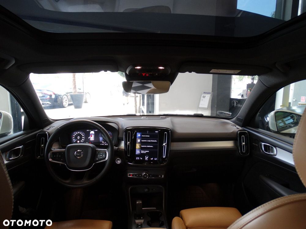 Volvo XC 40 - 28