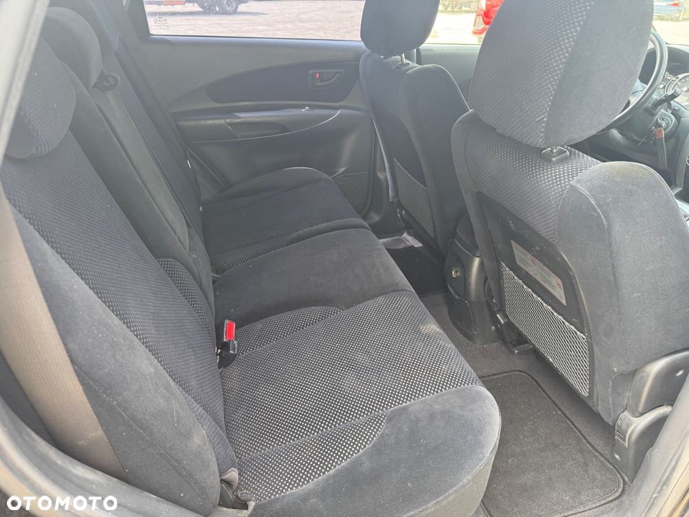 Hyundai Tucson 2.0 2WD GLS Style - 12