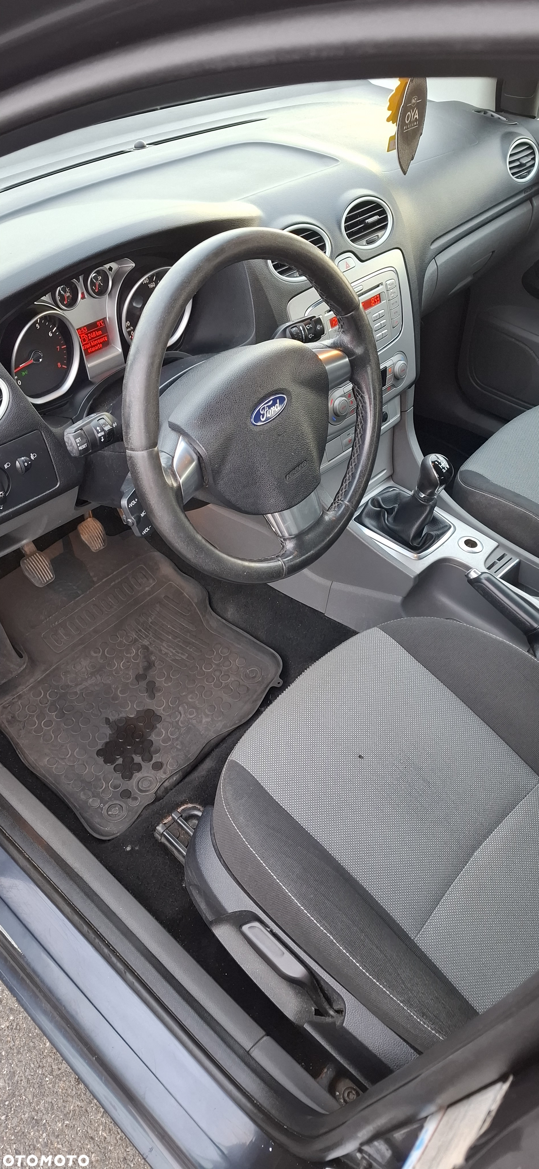 Ford Focus 1.6 Ghia - 15