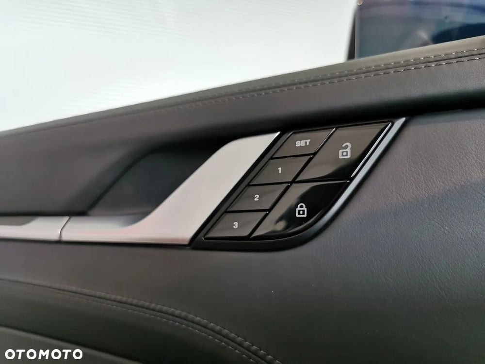 Porsche 911 Carrera 4S Cabrio - 21
