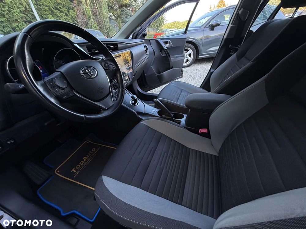 Toyota Auris - 18