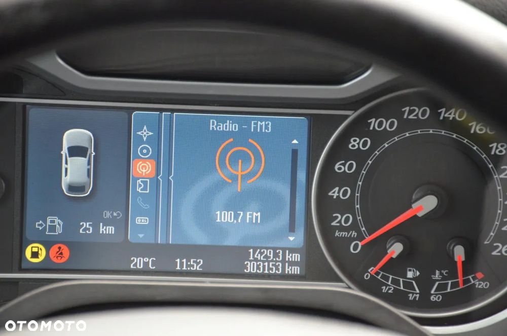 Ford S-Max 2.0 Ambiente - 33