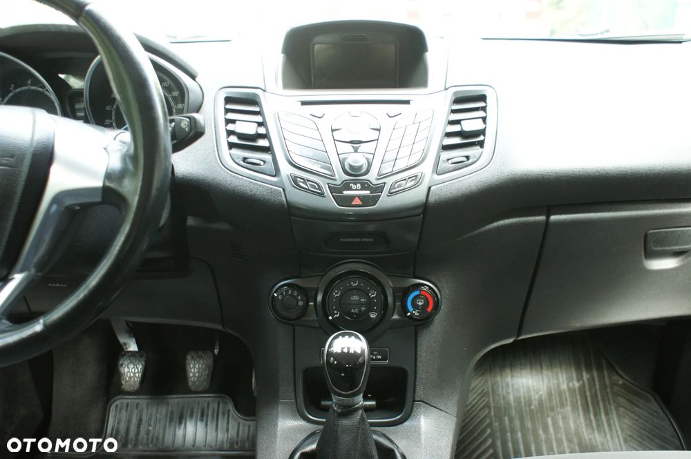 Ford Fiesta - 7