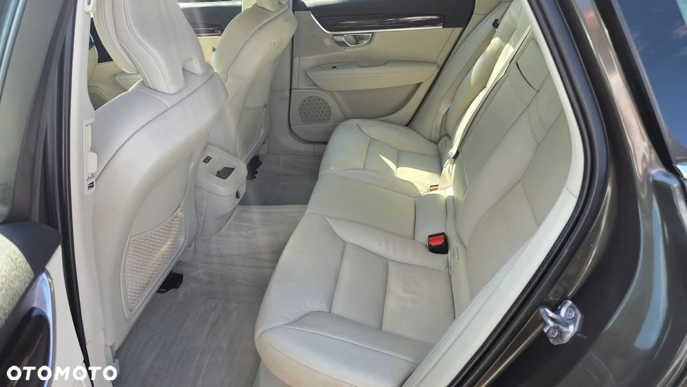 Volvo V90 D4 Geartronic Momentum - 18