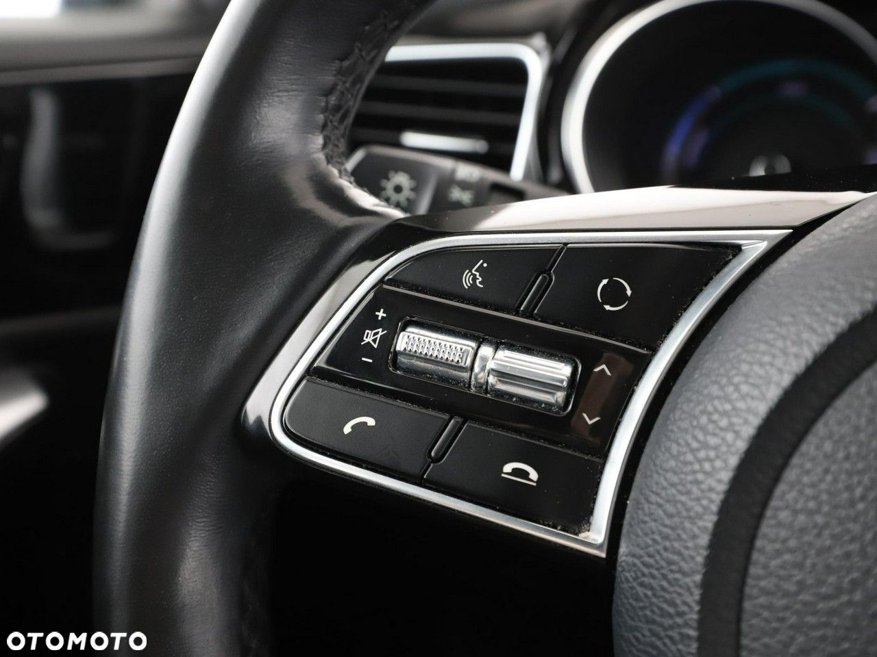Kia Ceed 1.6 GDI PHEV L DCT - 34