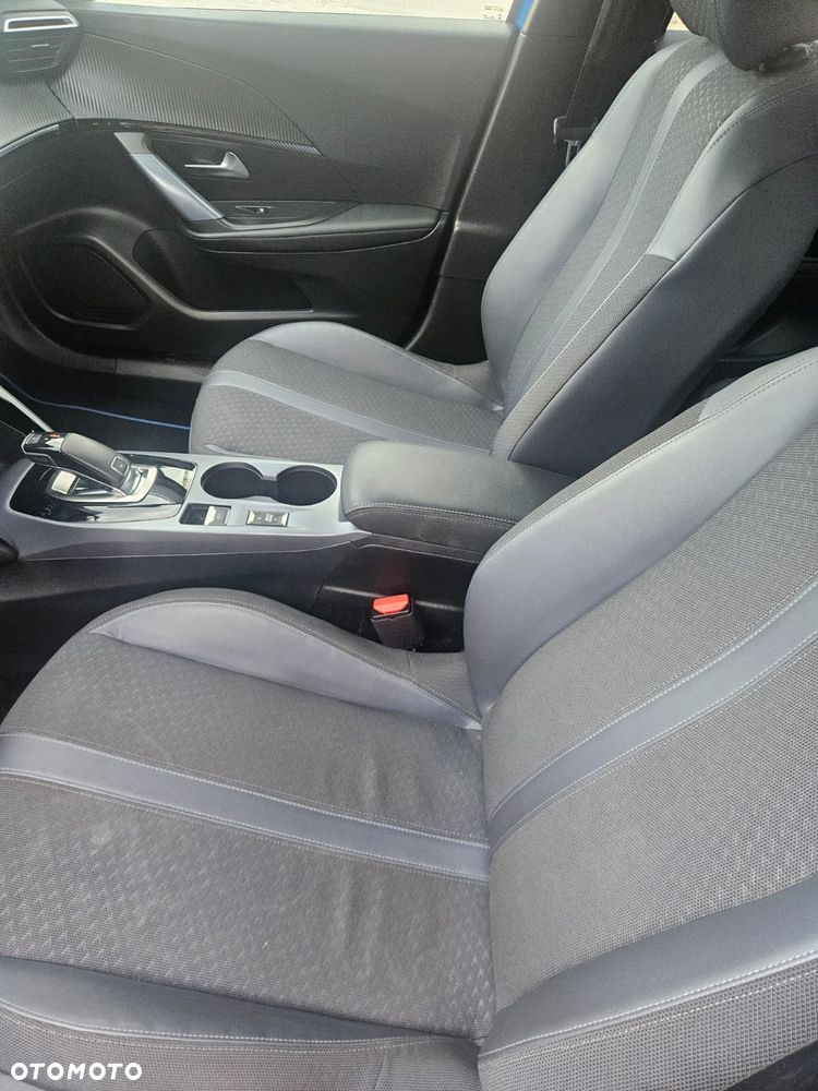 Peugeot 2008 - 6
