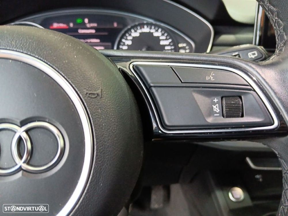 Audi A4 Avant 30 TDI S tronic — fotografia 17