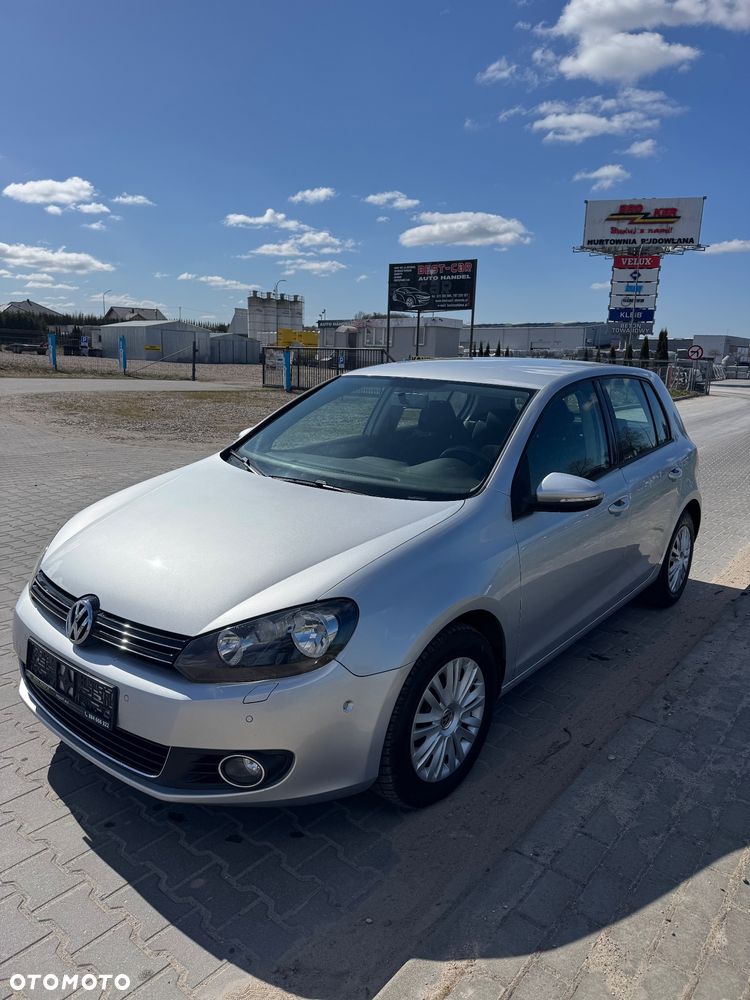 Volkswagen Golf - 2