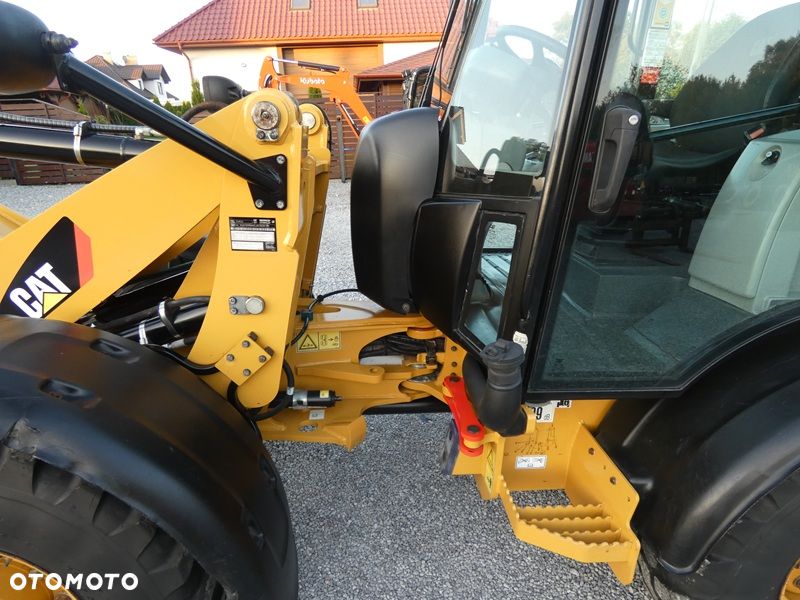 Caterpillar CAT 906H2 Z Niemiec / SZYBKA SKRZYNIA 35KM/H / Super Stan / - 20
