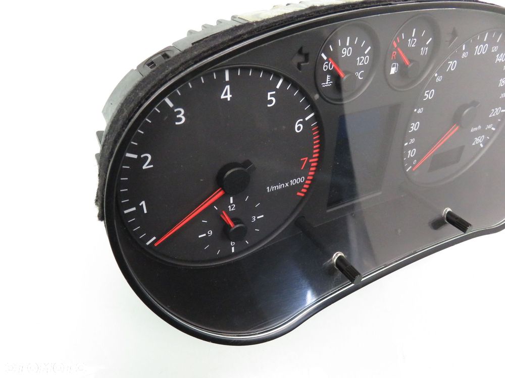LICZNIK AUDI A3 8L 1.8 8L0919880E - 2