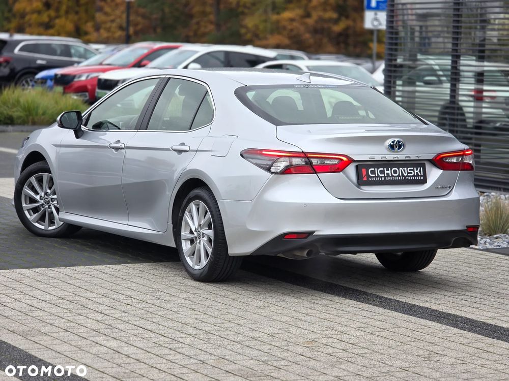 Toyota Camry 2.5 Hybrid Comfort CVT - 6