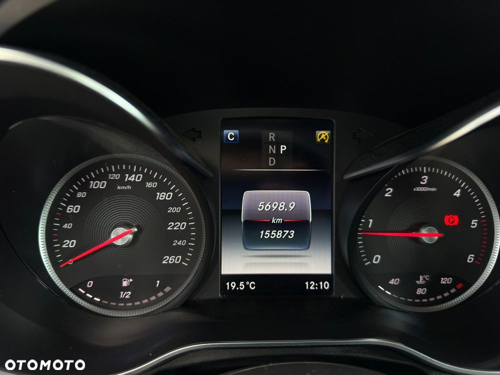 Mercedes-Benz GLC - 27