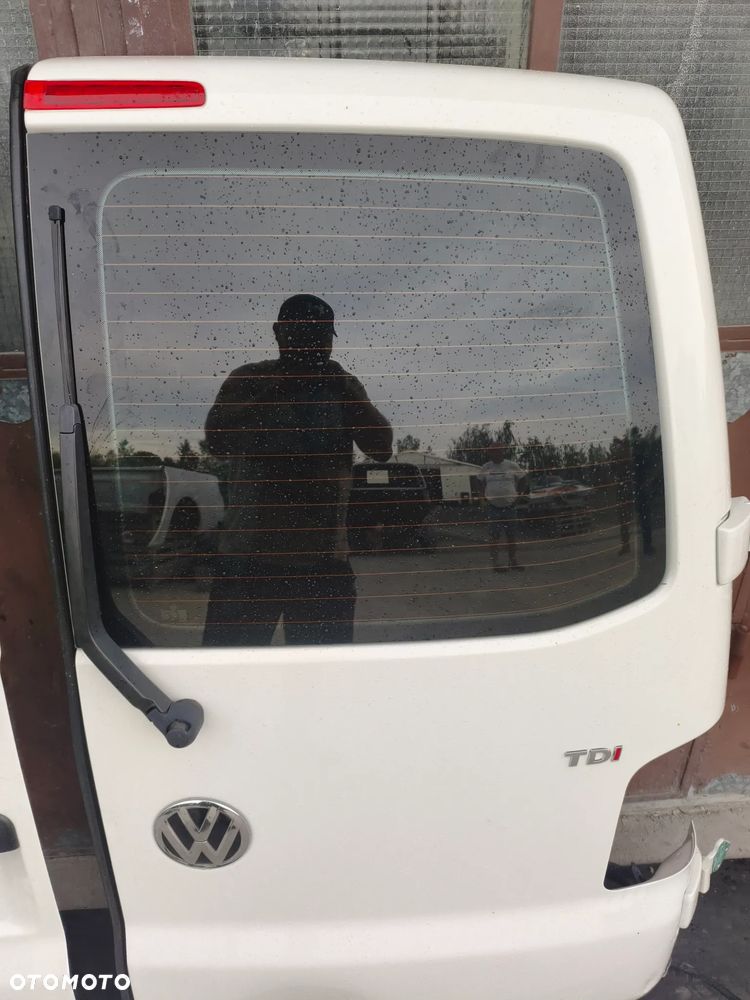 Drzwi klapy skrzydelka VW T6 - 5