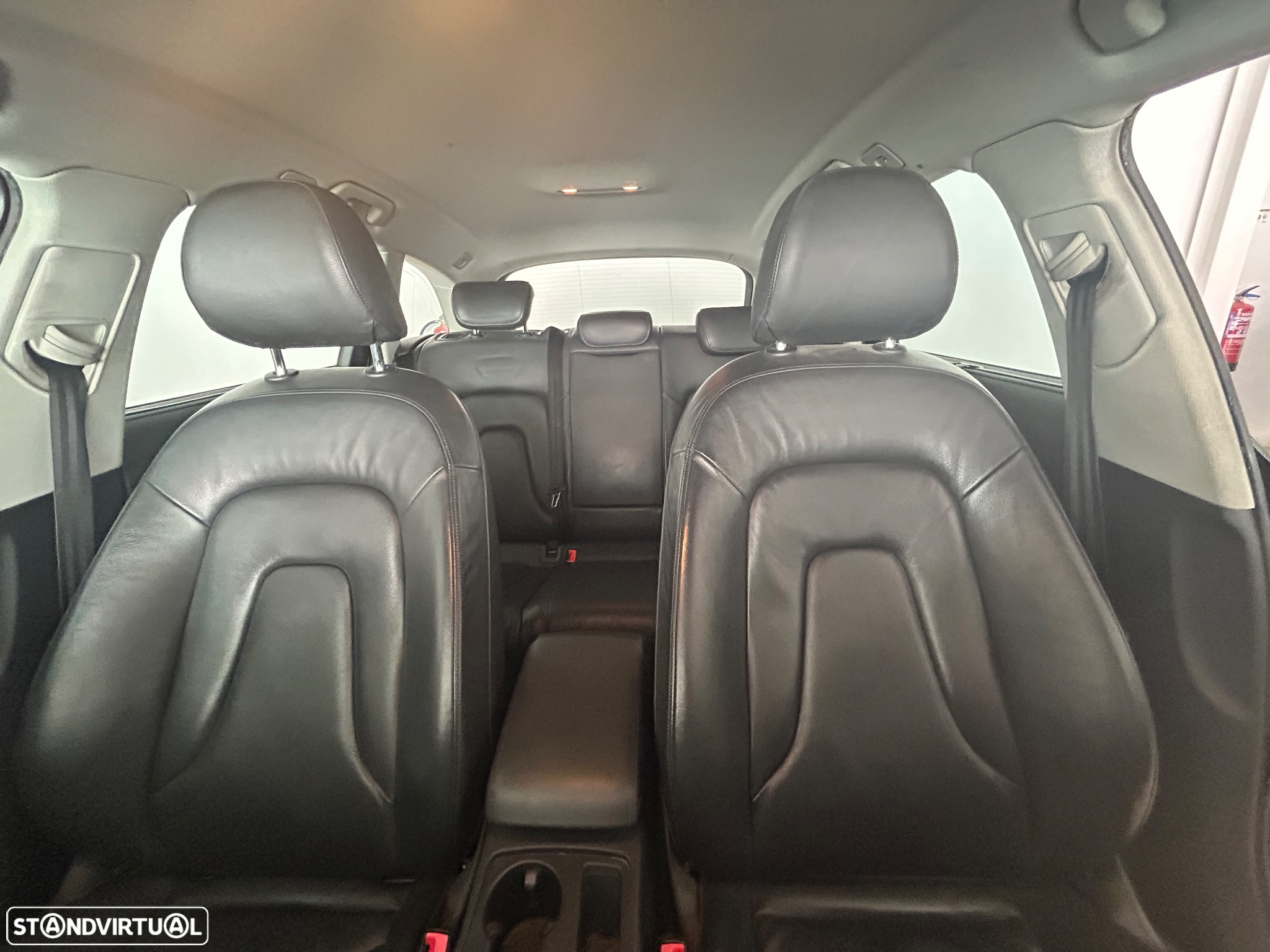 Audi A4 Avant 2.0 TDI Advance - 11