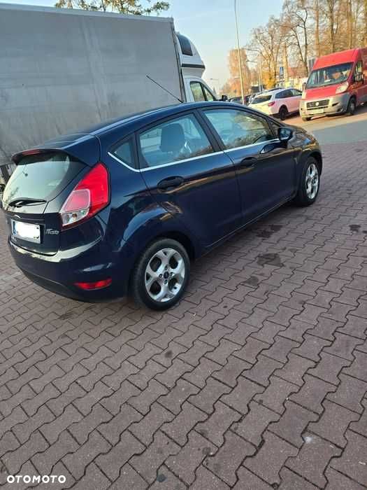 Ford Fiesta - 2