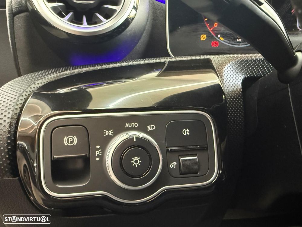 Mercedes-Benz A 180 d AMG Line Aut. - 28