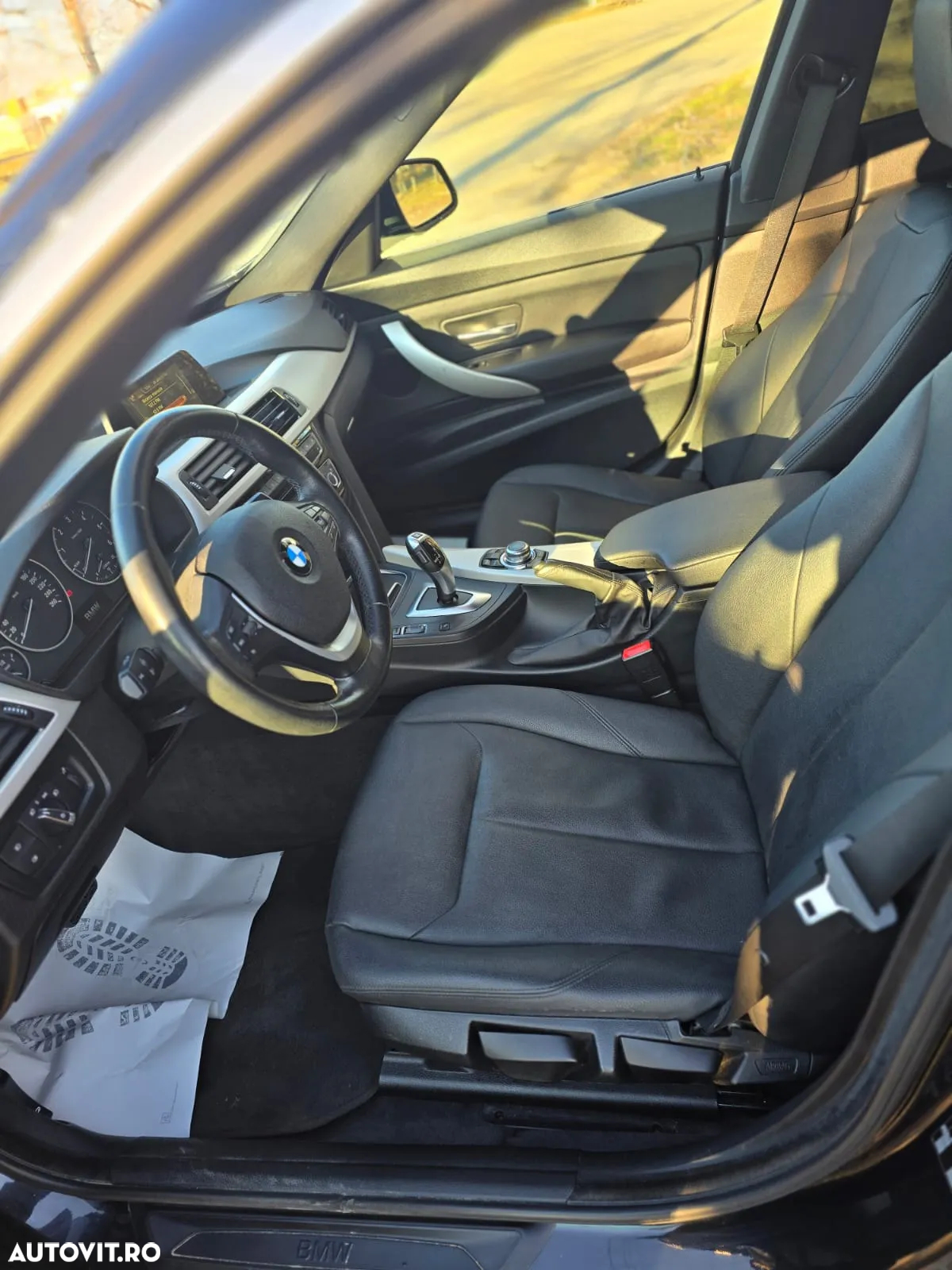 BMW Seria 3 318d GT Aut. Luxury Line - 7