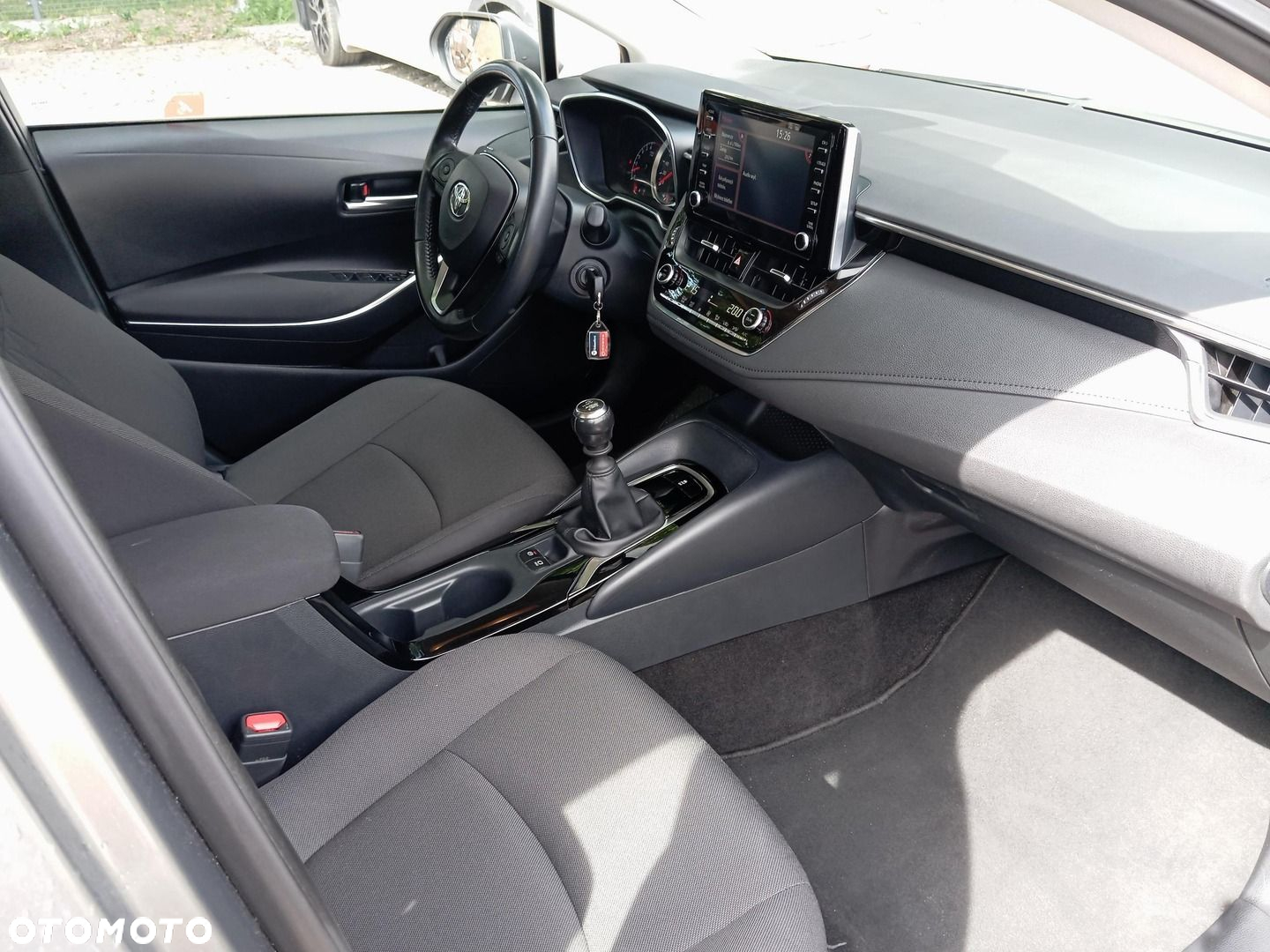 Toyota Corolla - 12