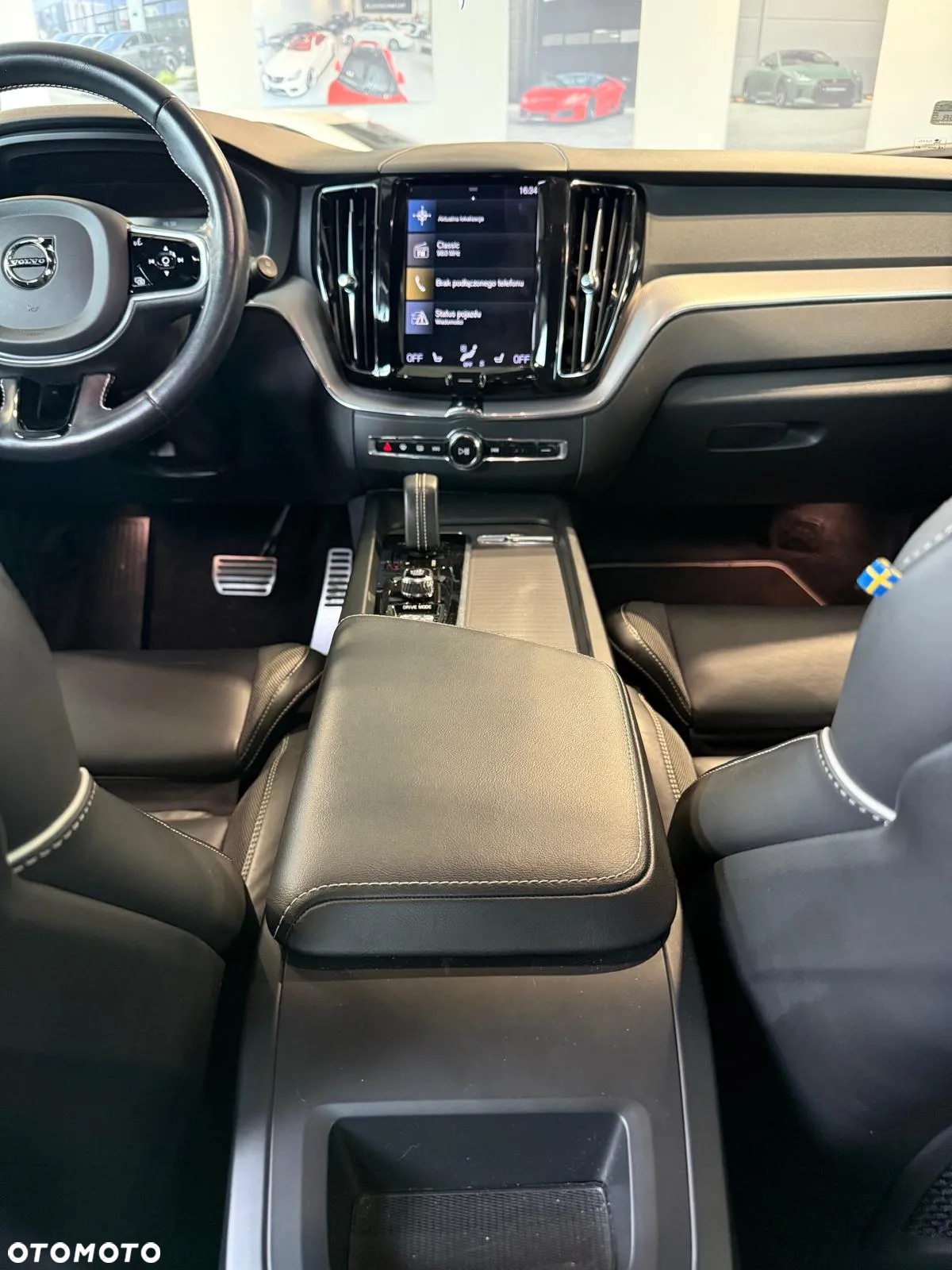 Volvo XC 60 B5 B AWD Momentum Pro - 12