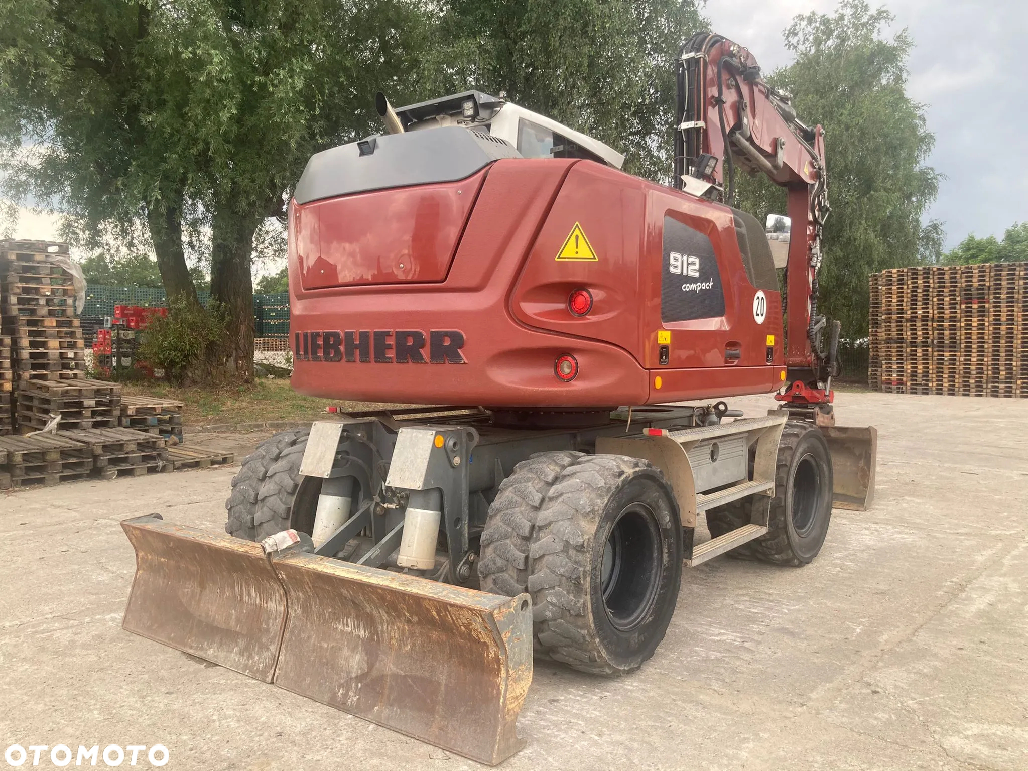 Liebherr A 912 Compact Litronic - 11
