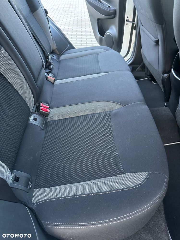 Nissan Qashqai - 23