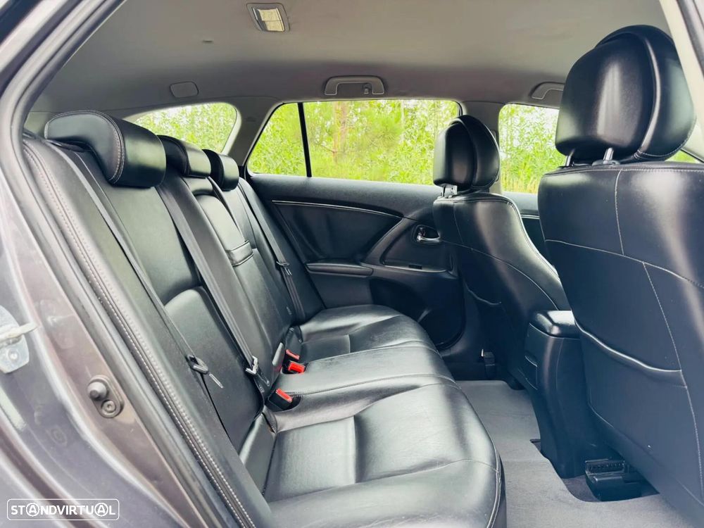 Toyota Avensis SW 2.0 D-4D Sp+EP+GPS - 45