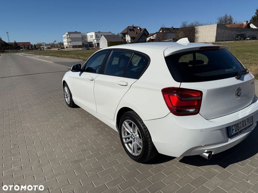 BMW Seria 1 118d - 15