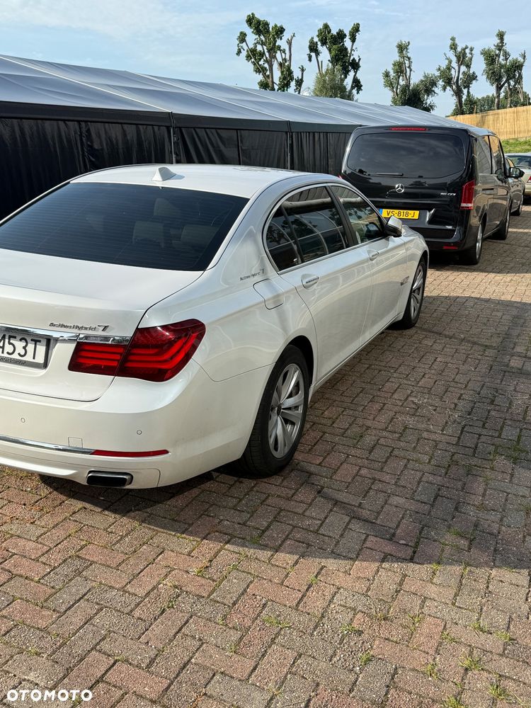 BMW Seria 7 - 23