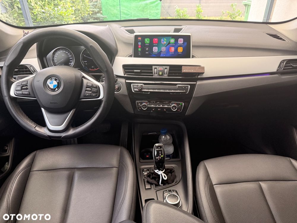 BMW X1 sDrive16d - 11