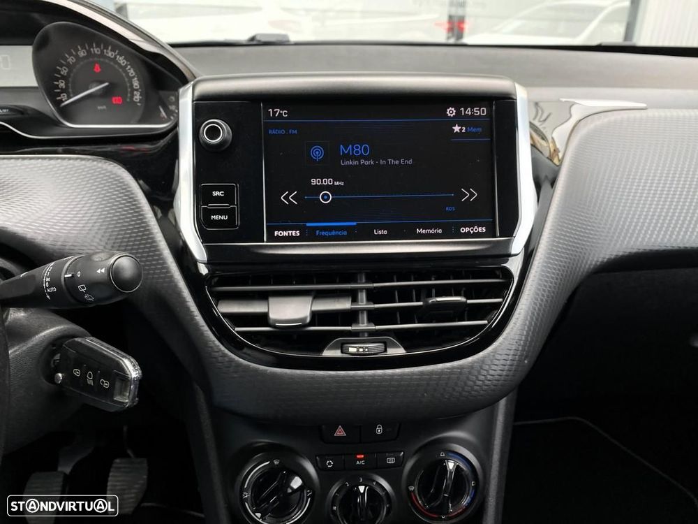 Peugeot 208 1.6 BlueHDi Style - 13