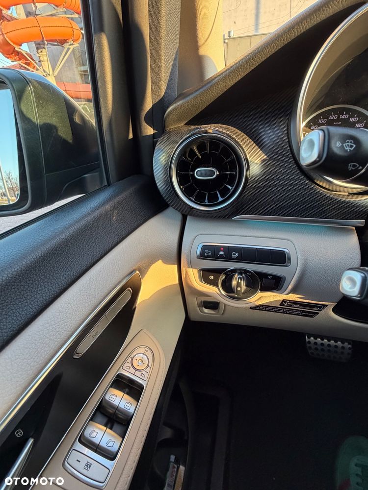Mercedes-Benz Klasa V 300 d 4-Matic Avantgarde 9G-Tronic (d³ugi) - 38