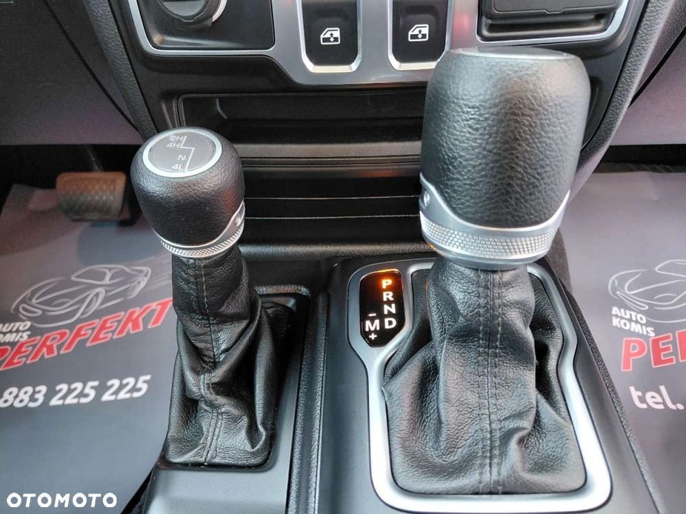 Jeep Wrangler - 18