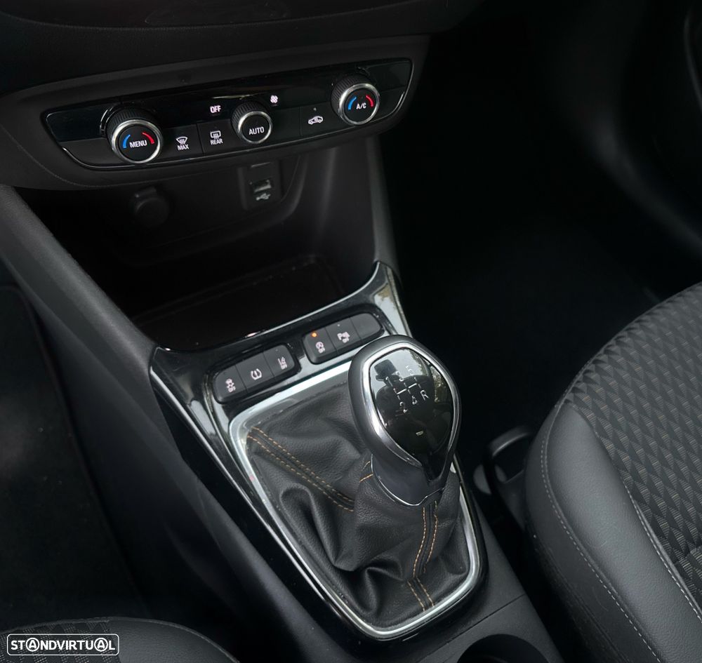 Opel Crossland X 1.2 T Innovation J17 - 14
