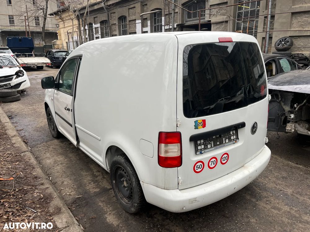 Dezmembrez VW Volkswagen Caddy 2010 alb 1,4 benzina BUD - 18