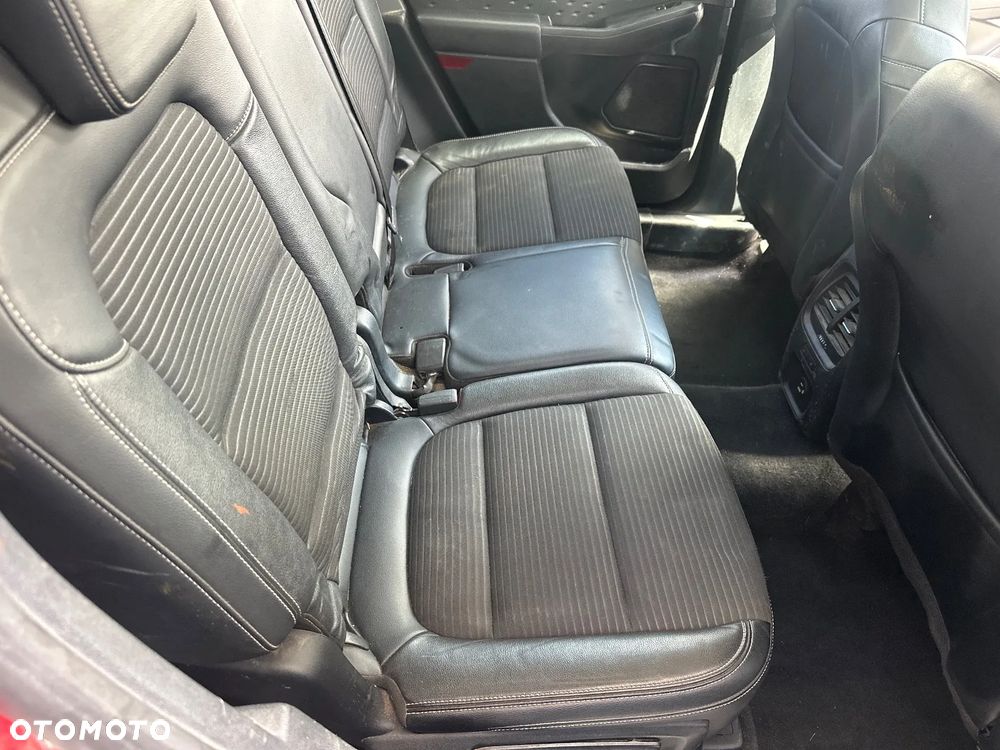 Ford Kuga 2.0 EcoBlue mHEV FWD Titanium - 17