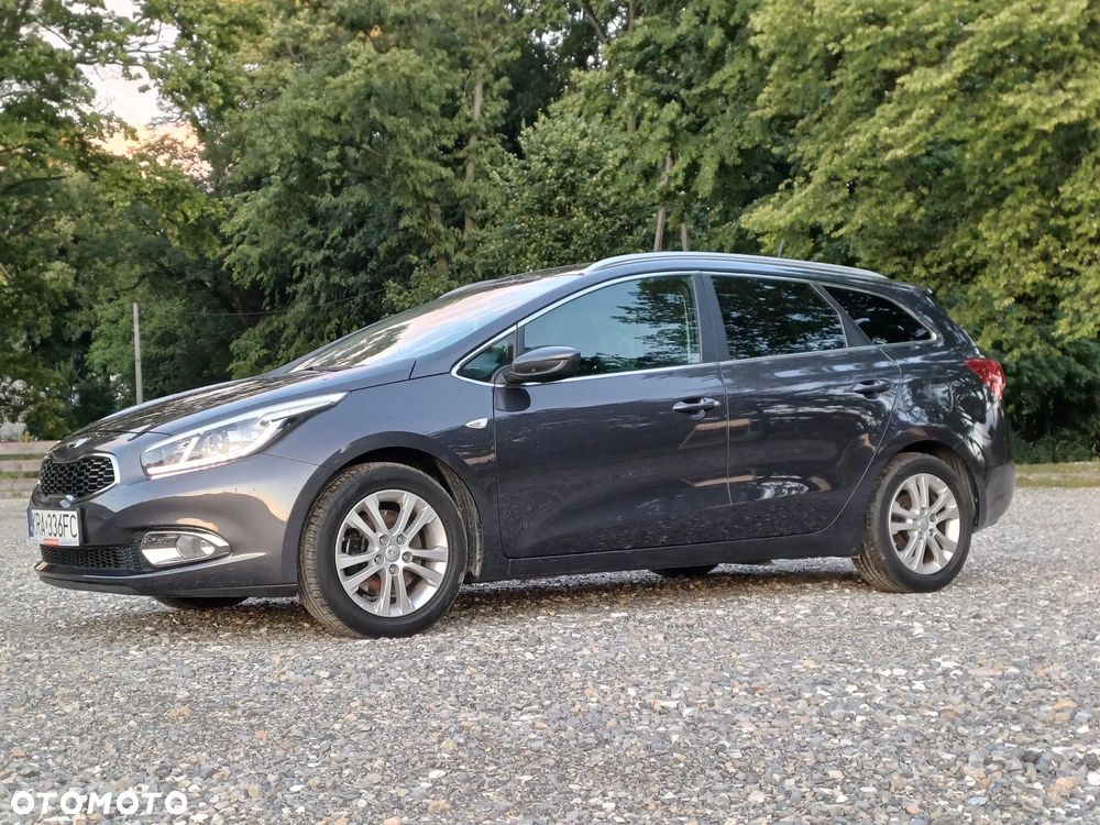 Kia Ceed 1.6 GDI Fifa World Cup Edition - 8