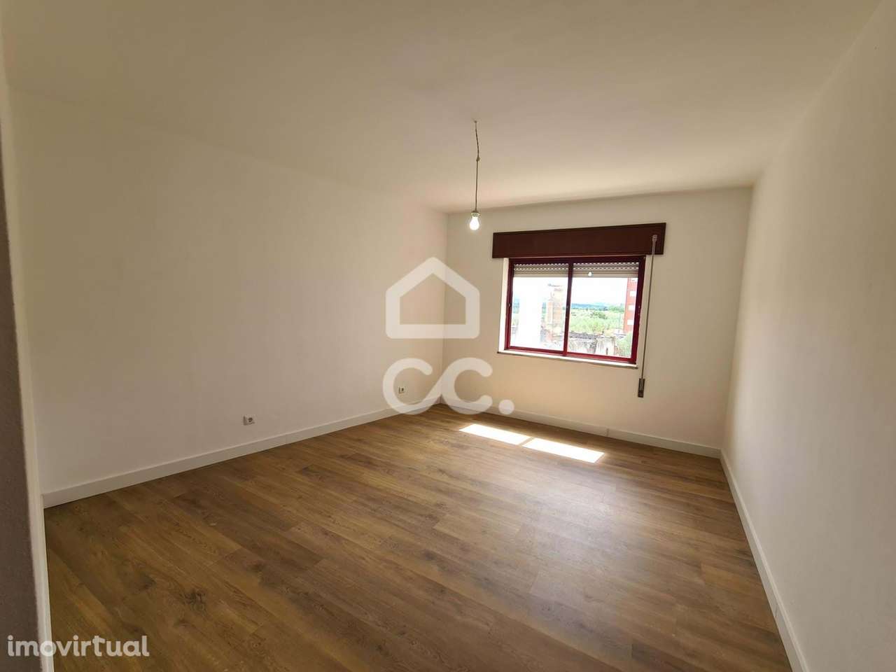 Apartamento T4 no centro de Macedo de Cavaleiros - Grande imagem: 5/9