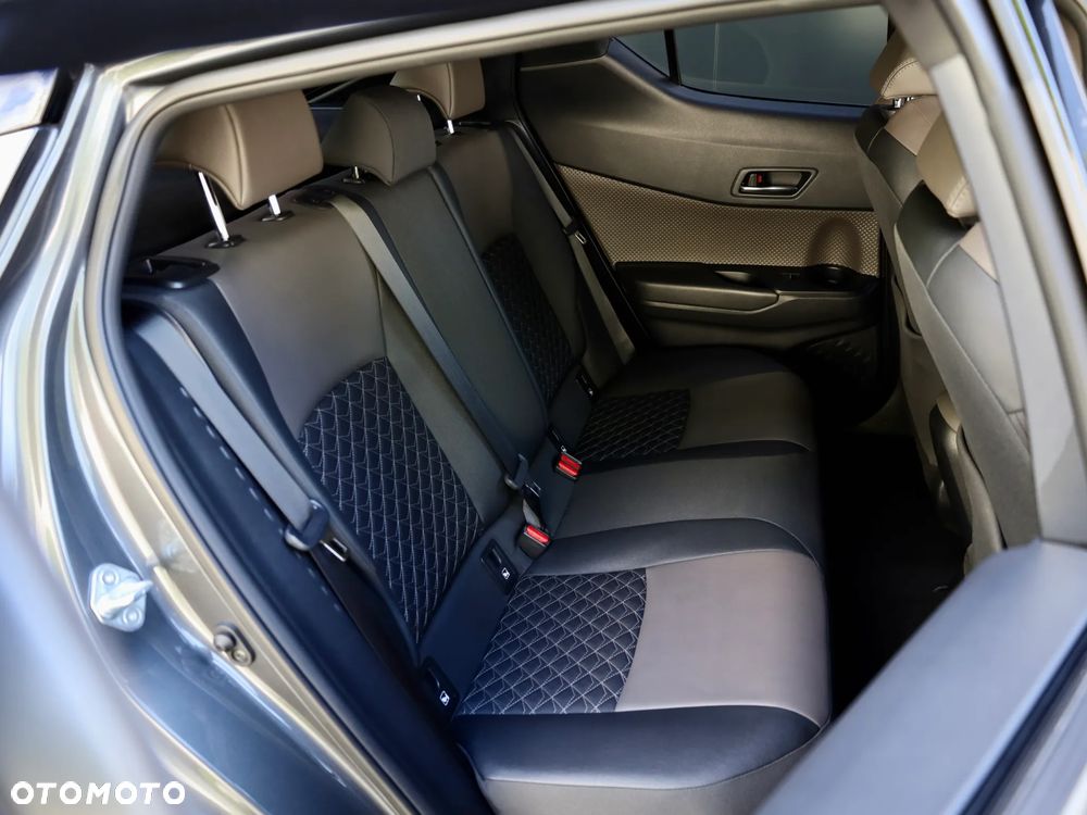 Toyota C-HR 1.8 Hybrid Executive - 33