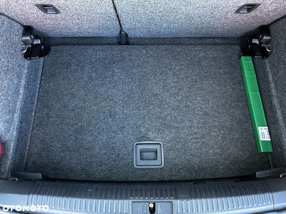 Volkswagen Polo 1.6 TDI Comfortline - 9