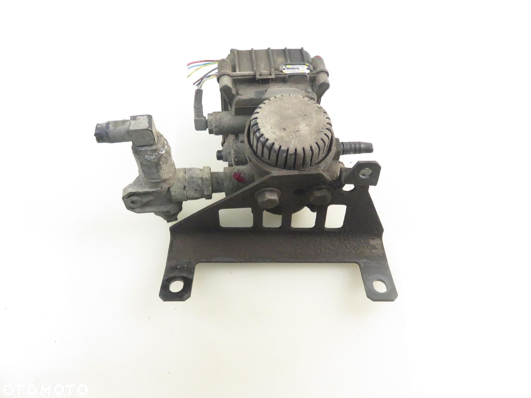 ZAWÓR MODULATOR EBS MERCEDES-BENZ ACTROS MP4 / MP5 0004297524 4801065120 - 1