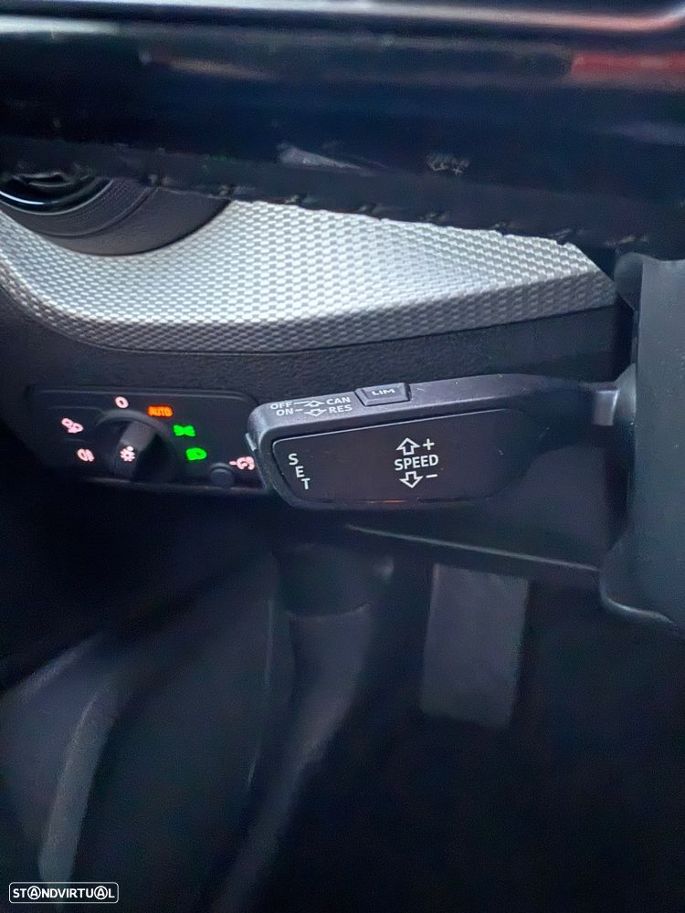 Audi Q2 30 TDI S tronic design - 18