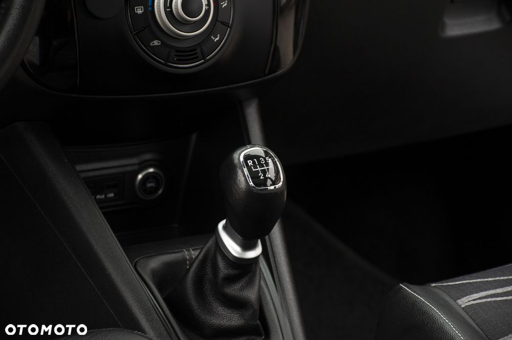 Kia Venga - 12