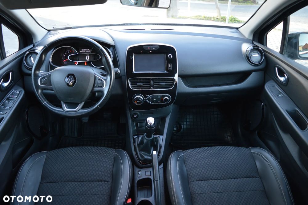 Renault Clio TCe 90 Luxe - 23