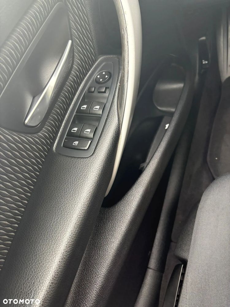 BMW Seria 3 320d - 8