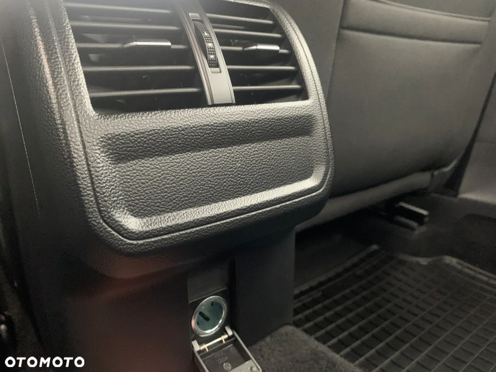 Volkswagen Passat 2.0 TDI EVO Business DSG - 26