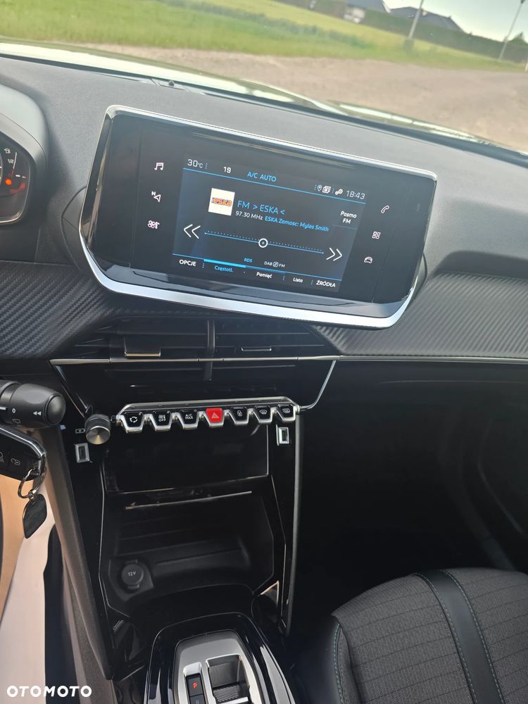 Peugeot 2008 PureTech 130 EAT8 Active Pack - 22
