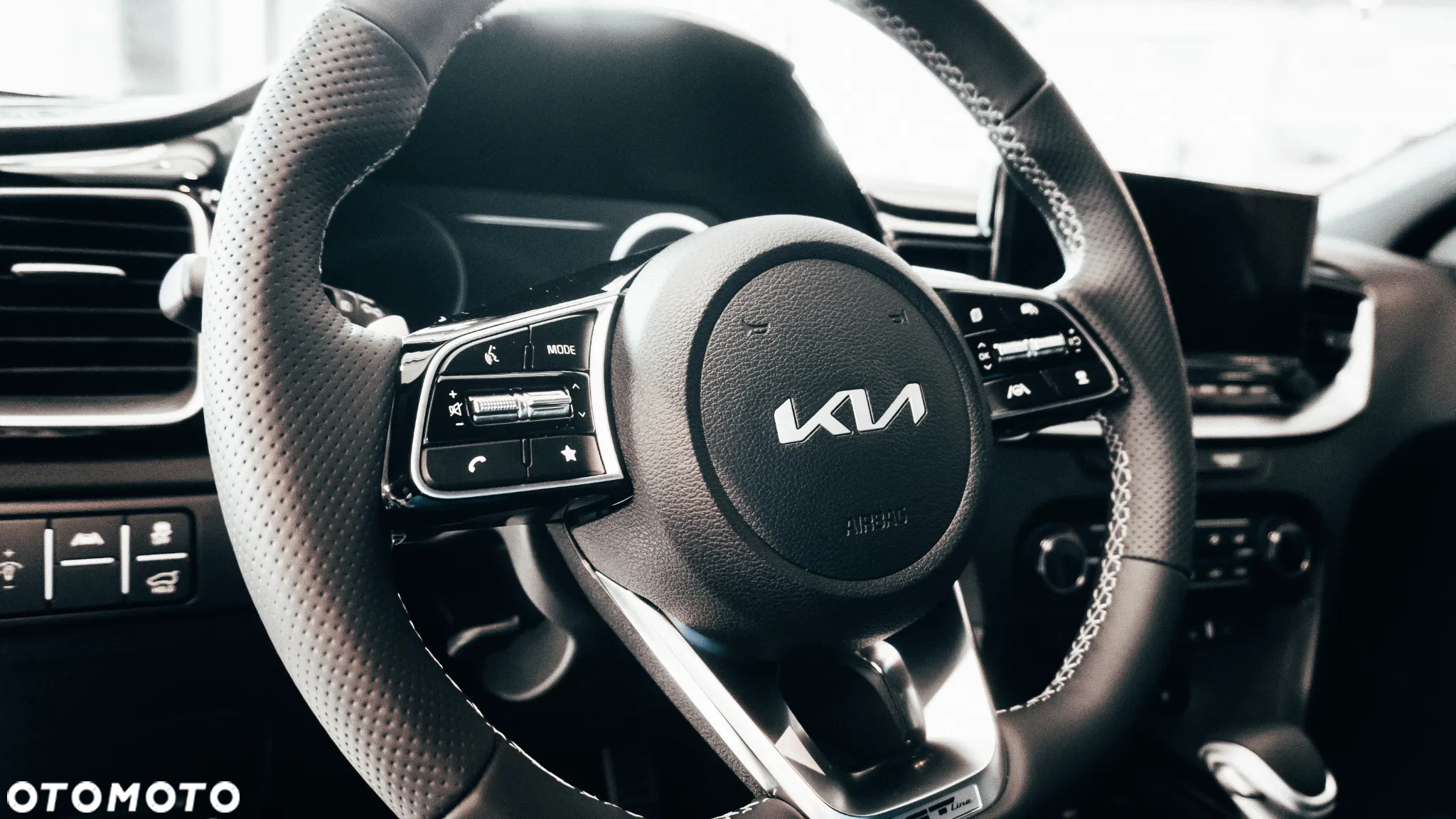 Kia XCeed 1.5 T-GDI GT-Line DCT - 13