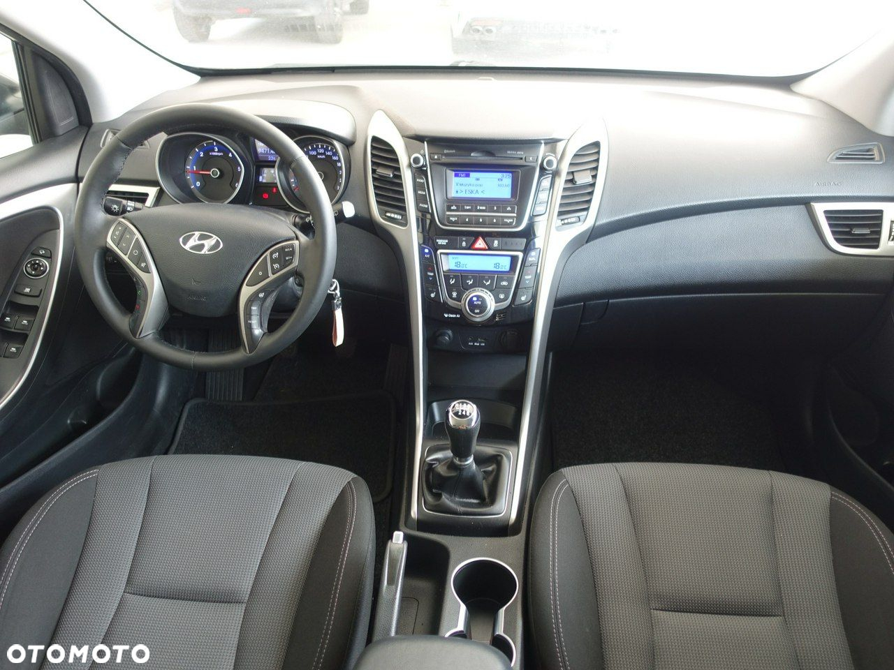 Hyundai i30 blue 1.6 CRDi Trend - 16