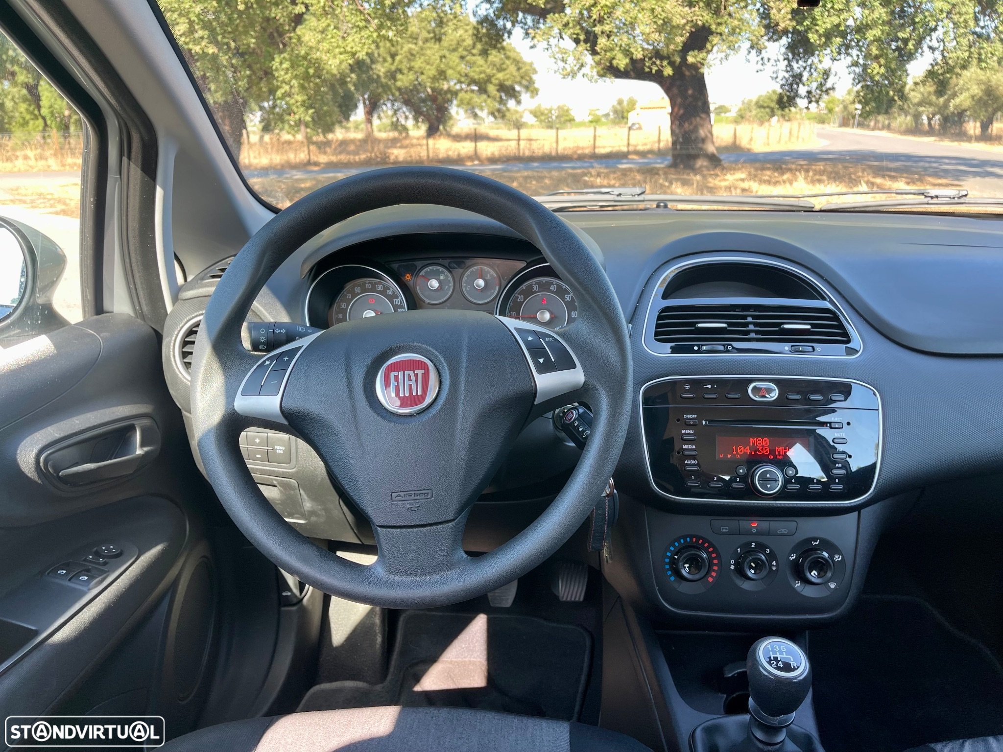 Fiat Punto 1.2 Lounge S&S - 15