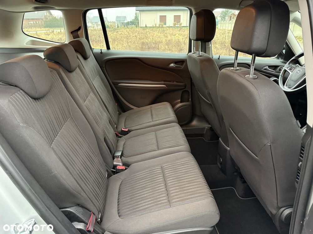 Opel Zafira - 8